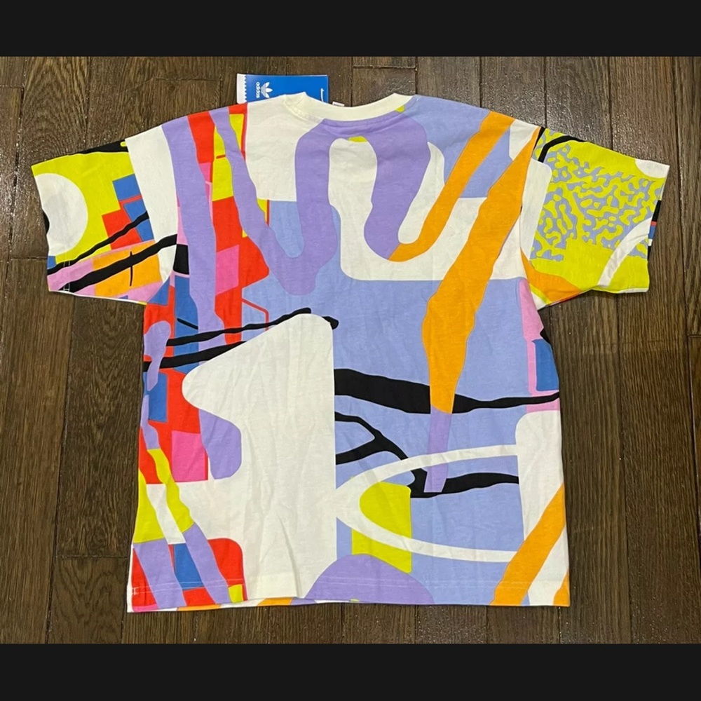NWT Unisex Adidas Love Unites AOP Multicolor Camo T Shirt H43968 - Picture 6 of 8